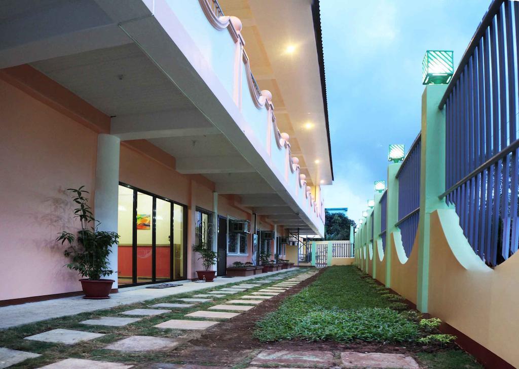 Amerson Pension Place Puerto Princesa Eksteriør bilde