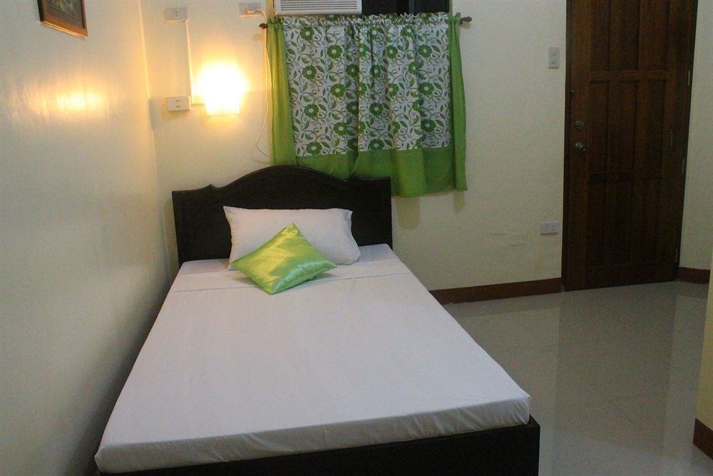 Amerson Pension Place Puerto Princesa Eksteriør bilde