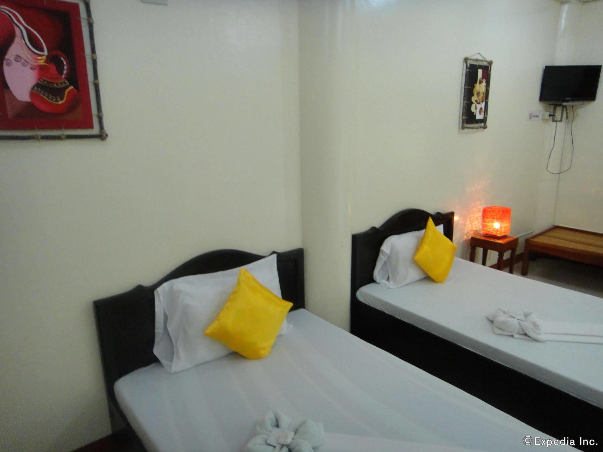 Amerson Pension Place Puerto Princesa Eksteriør bilde