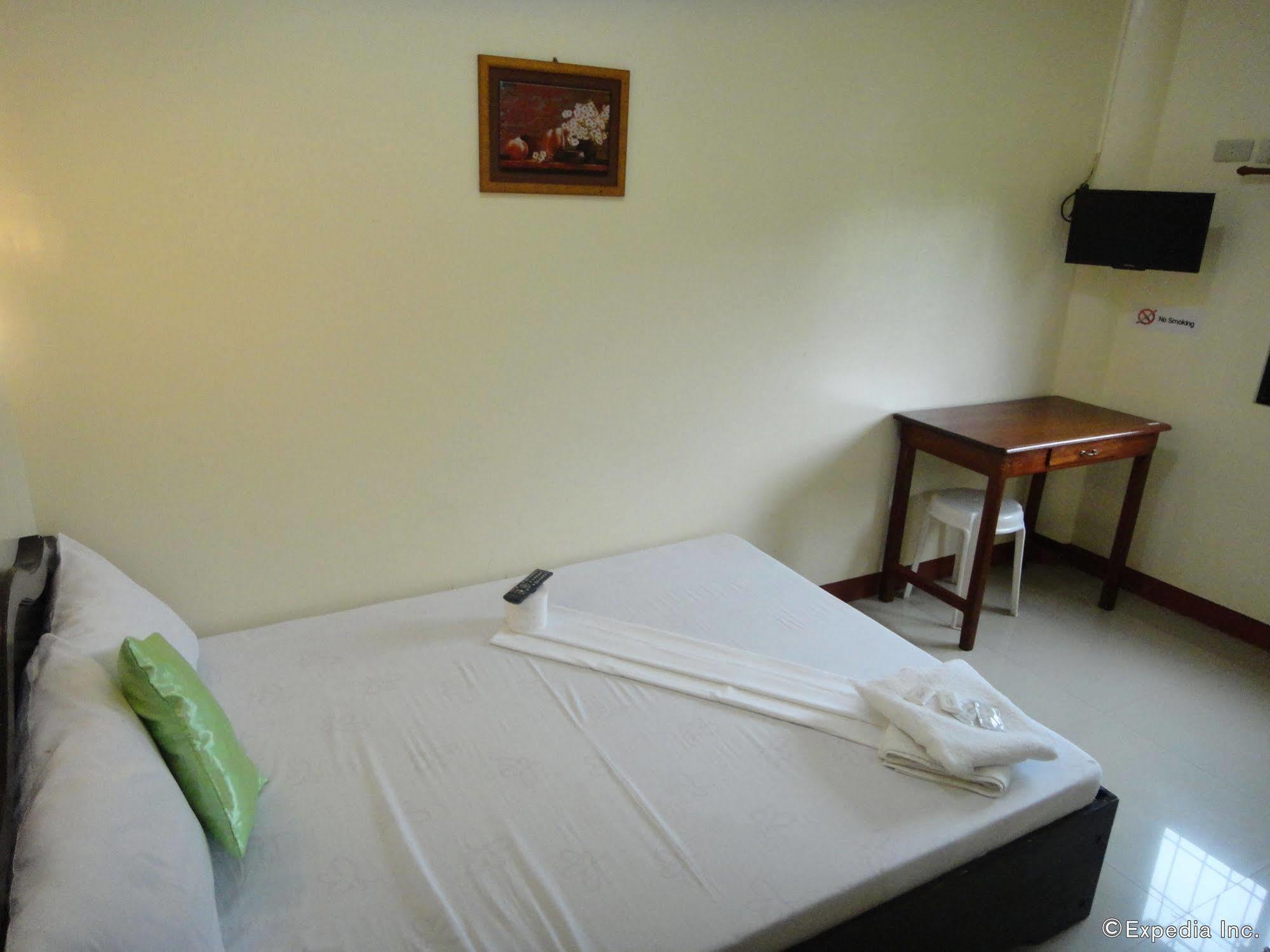 Amerson Pension Place Puerto Princesa Eksteriør bilde